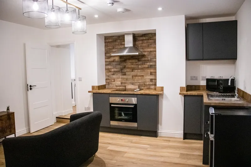 City Centre // 1 Bed Flat // AUG 2026 - Thumbnail 9